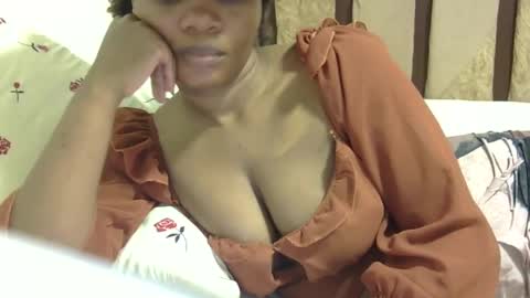 cutermilly online show from December 14, 10:02 am