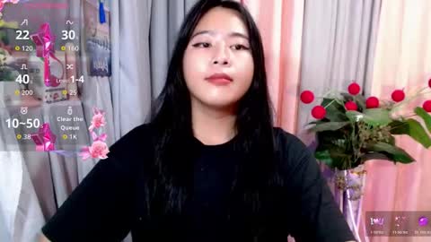 cute online show from December 14, 8:03 pm