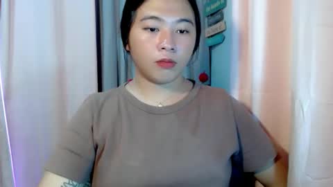 cute online show from March 4, 9:32 pm