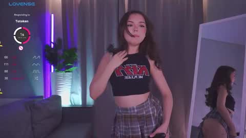 Julia online show from November 4, 1:05 pm