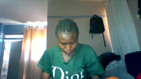 cutezola online show from December 15, 7:13 am