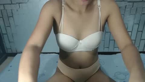 bella online show from November 28, 3:37 pm