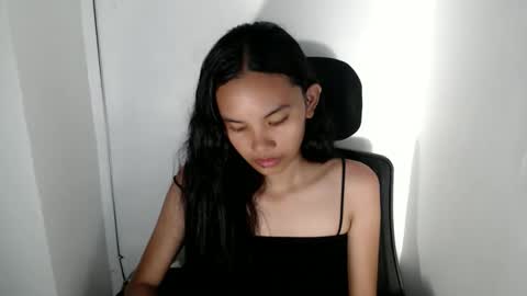 cutiee_lily2 online show from May 24, 1:04 am