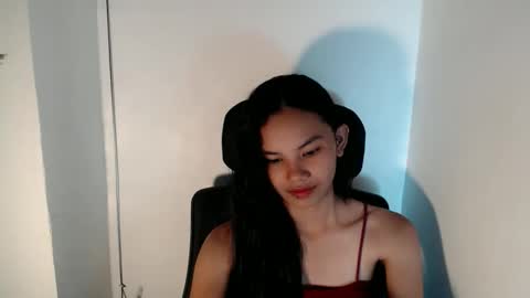 cutiee_lily2 online show from June 2, 1:39 am