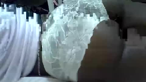 cutiehanish4 online show from April 5, 8:52 pm