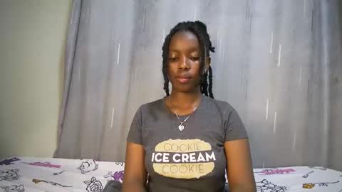 cutypookie online show from December 4, 7:47 pm