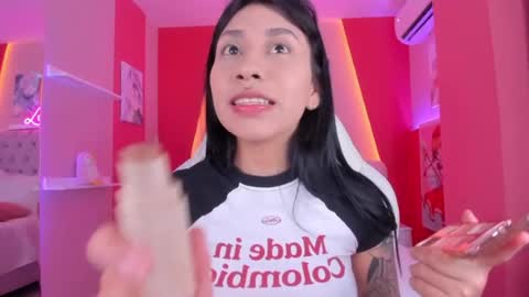 cyberdoll1 online show from August 5, 6:20 am