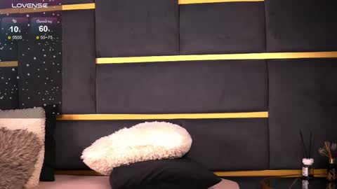 Ivy online show from February 18, 3:53 am