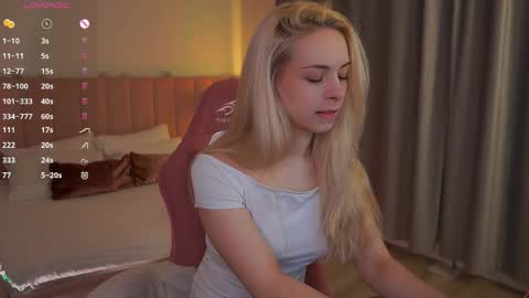 Julie online show from March 31, 6:46 am