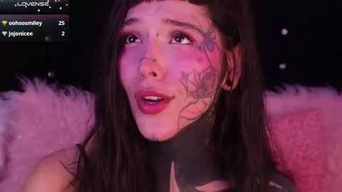 Darlene online show from February 5, 9:29 pm