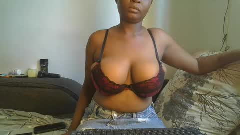 daddyiestoy online show from November 6, 8:31 am