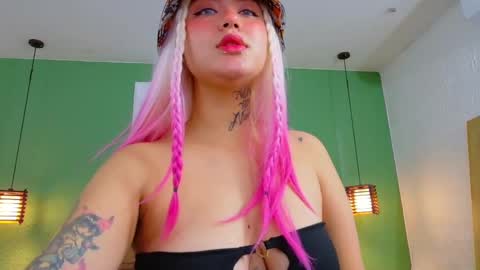 Valen online show from March 8, 1:55 pm