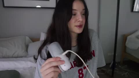 Daddys Trouble online show from April 29, 2:37 am