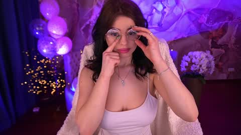 daenerys_daen online show from January 25, 8:53 am