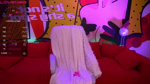 daenerys_daen online show from December 12, 9:30 am