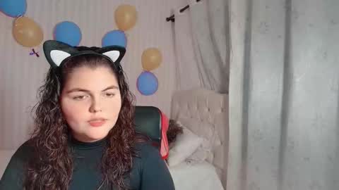 daeneryslove_doll online show from October 19, 5:53 am