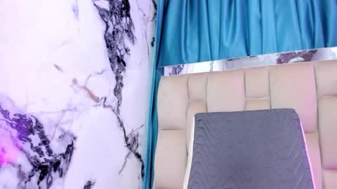 dafne_quenn online show from January 17, 1:07 pm