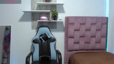 DAFNNE online show from January 14, 12:14 pm