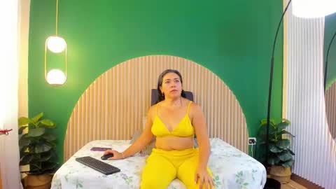 Dahiane Connor online show from January 7, 5:49 pm