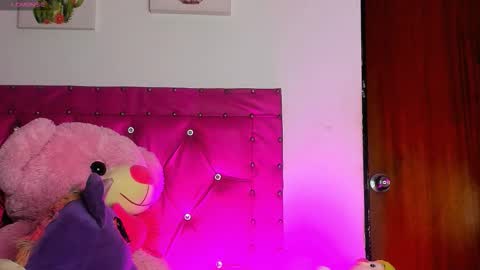    online show from September 11, 8:14 am