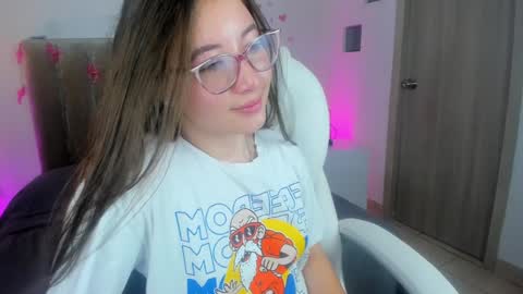 Dahlia online show from January 29, 8:04 pm