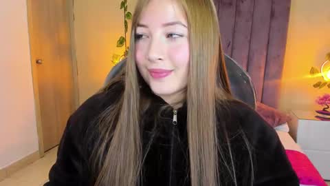 Dahlia online show from December 3, 5:21 am