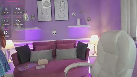 Dahlia Grey online show from October 20, 11:35 am