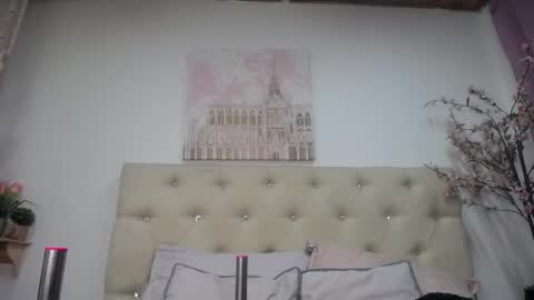 DAHYAN online show from March 22, 1:28 pm