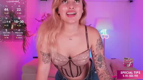 Dailyn online show from February 25, 8:18 pm