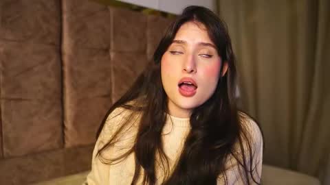 Lauren            online show from March 4, 7:26 am