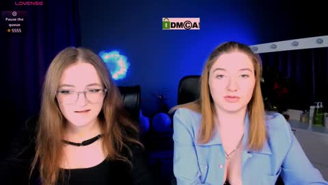 Little Di online show from February 4, 8:17 pm