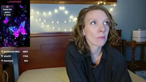 daisy_lovely online show from January 19, 4:19 am