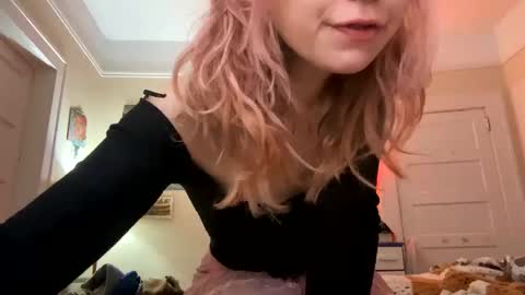 DaisyB3 online show from February 5, 9:18 pm