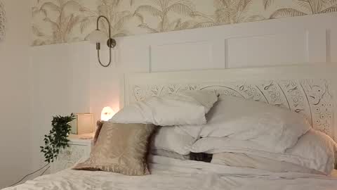 Daisy Dreams online show from September 22, 11:47 pm