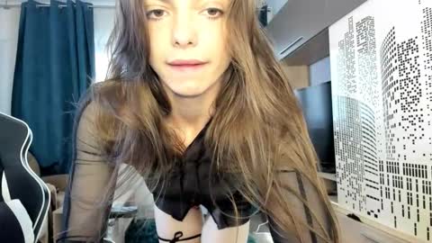 Beatrice online show from October 30, 9:55 am