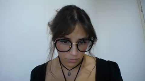 IG  dakotasofiaa online show from September 30, 11:27 am