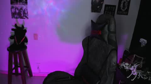 Dakota Crab online show from September 25, 12:21 am