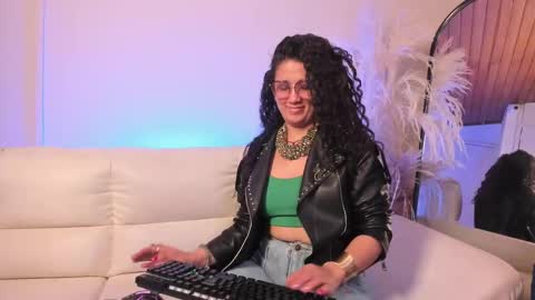 Dakota online show from February 19, 3:16 pm