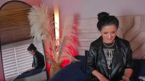 Dakota online show from December 26, 3:53 pm