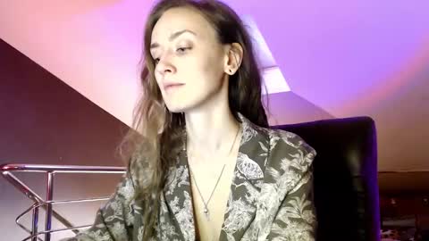 Dalia  online show from January 10, 10:06 am