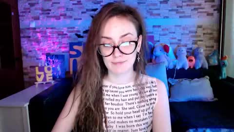 Dalia  online show from November 18, 9:43 am