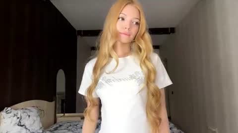 Gi online show from August 3, 3:39 pm