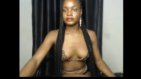 leah online show from February 27, 7:03 pm