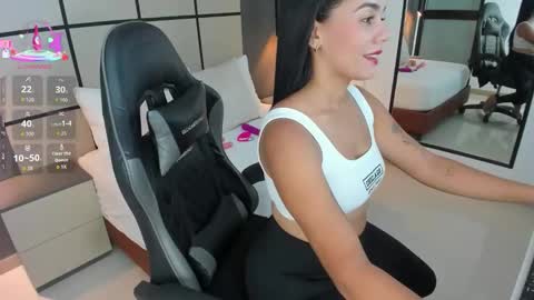 D A N A  online show from October 18, 2:14 am