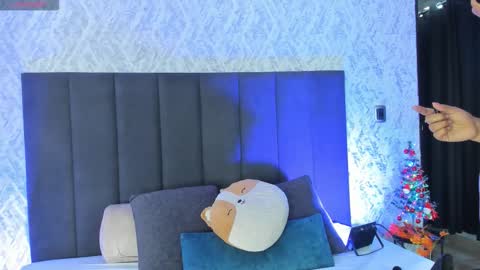 Dana online show from December 21, 8:35 pm