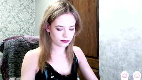 Dana SmileX online show from October 2, 5:40 pm