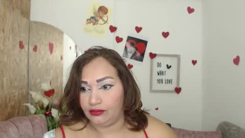 danalaleska online show from October 3, 5:45 am