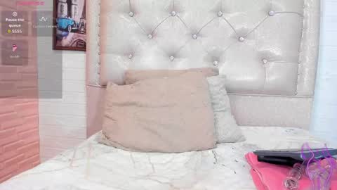 Danna online show from May 19, 6:04 pm