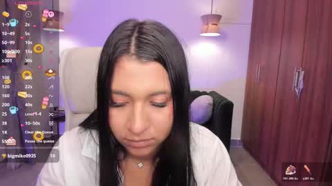 Dandara   online show from October 18, 11:17 pm