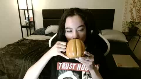 Lea lei-a online show from February 11, 6:40 am